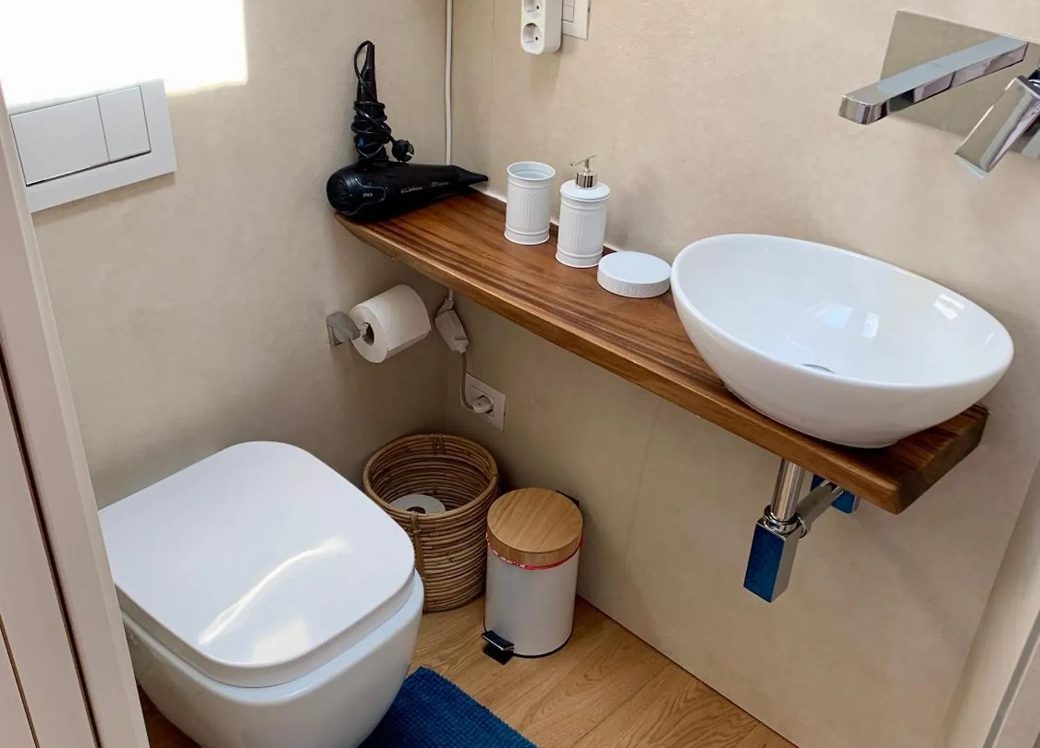 Apartment Bright Mini Studio In The Heart Of Mailand Italien