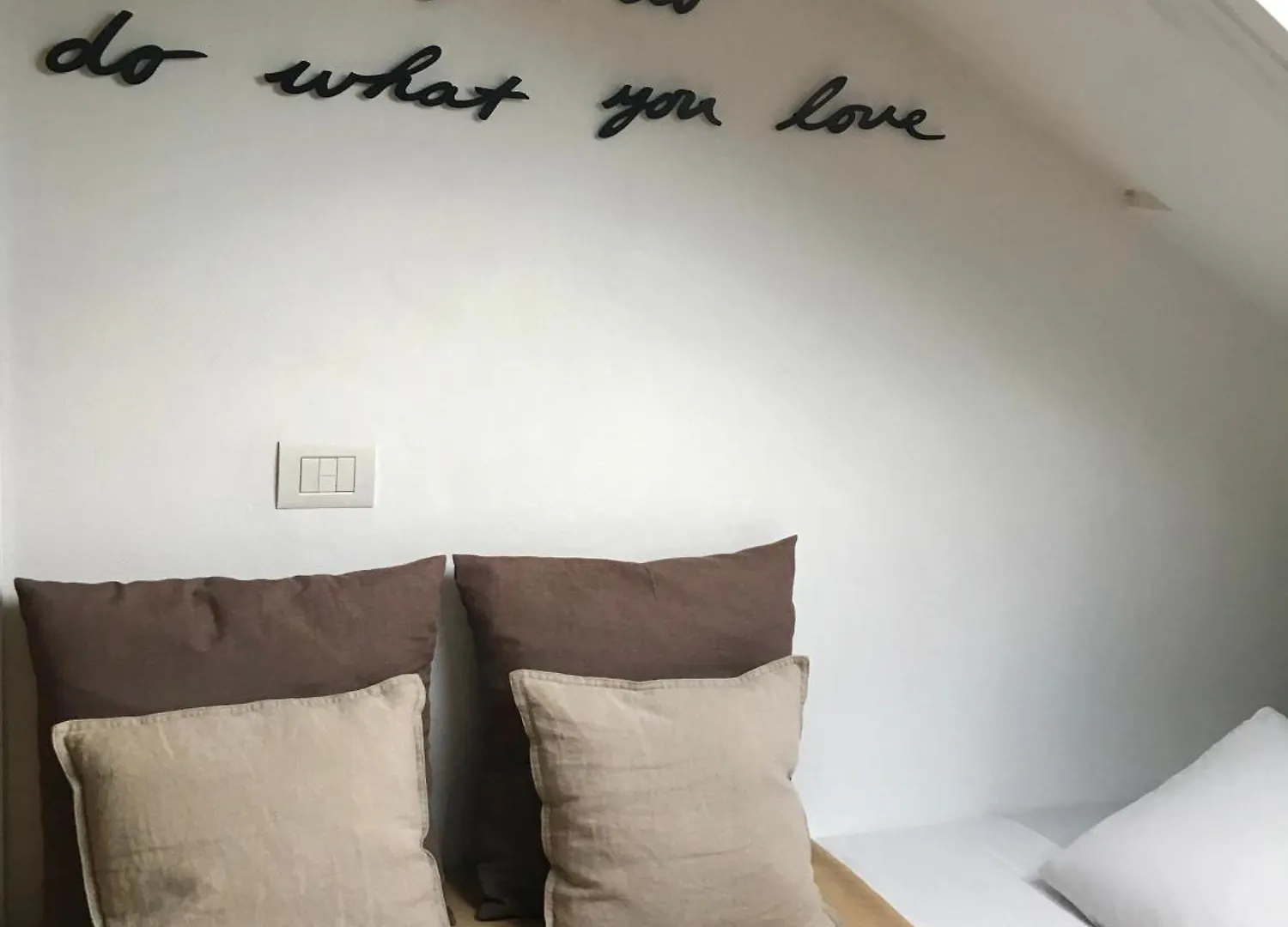 Apartment Bright Mini Studio In The Heart Of Mailand