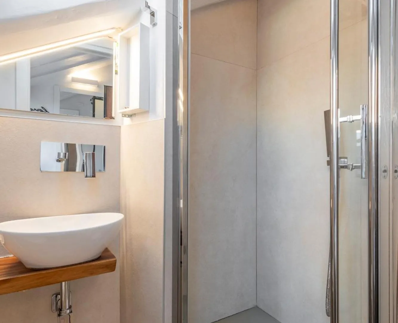 Bright Mini Studio In The Heart Of Mailand 0*,  Italien